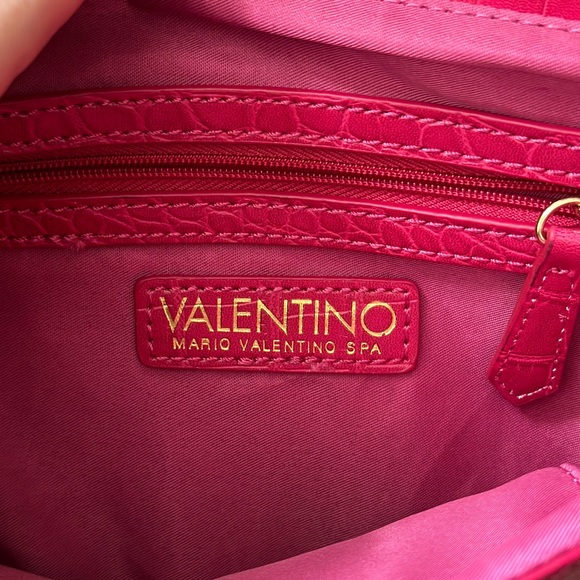 Valentino vegan patent crocodile crossbody bag with gold chain BNWOT - Picture 4 of 12